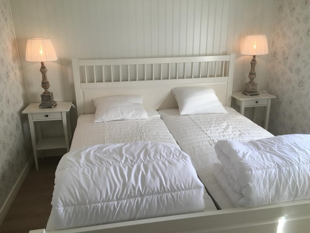 Augustas Bed & Breakfast Rattvik Luaran gambar